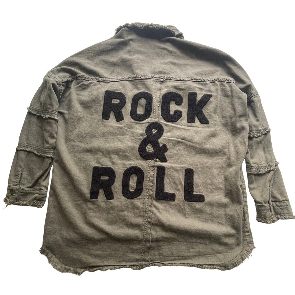 Elan Rock & Roll Shacket Womens Small Olive Green Frayed Graphic Edgy Streetwear